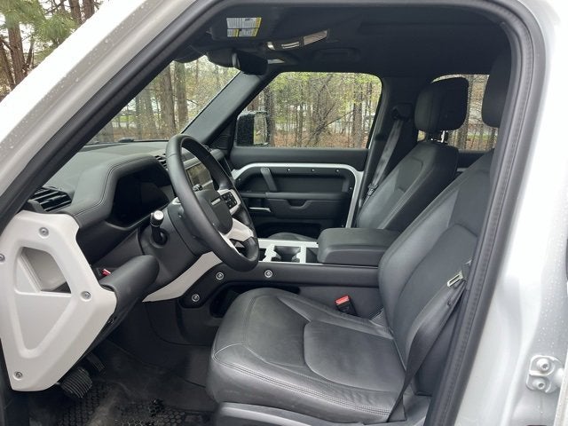 2025 Land Rover Defender X-Dynamic SE