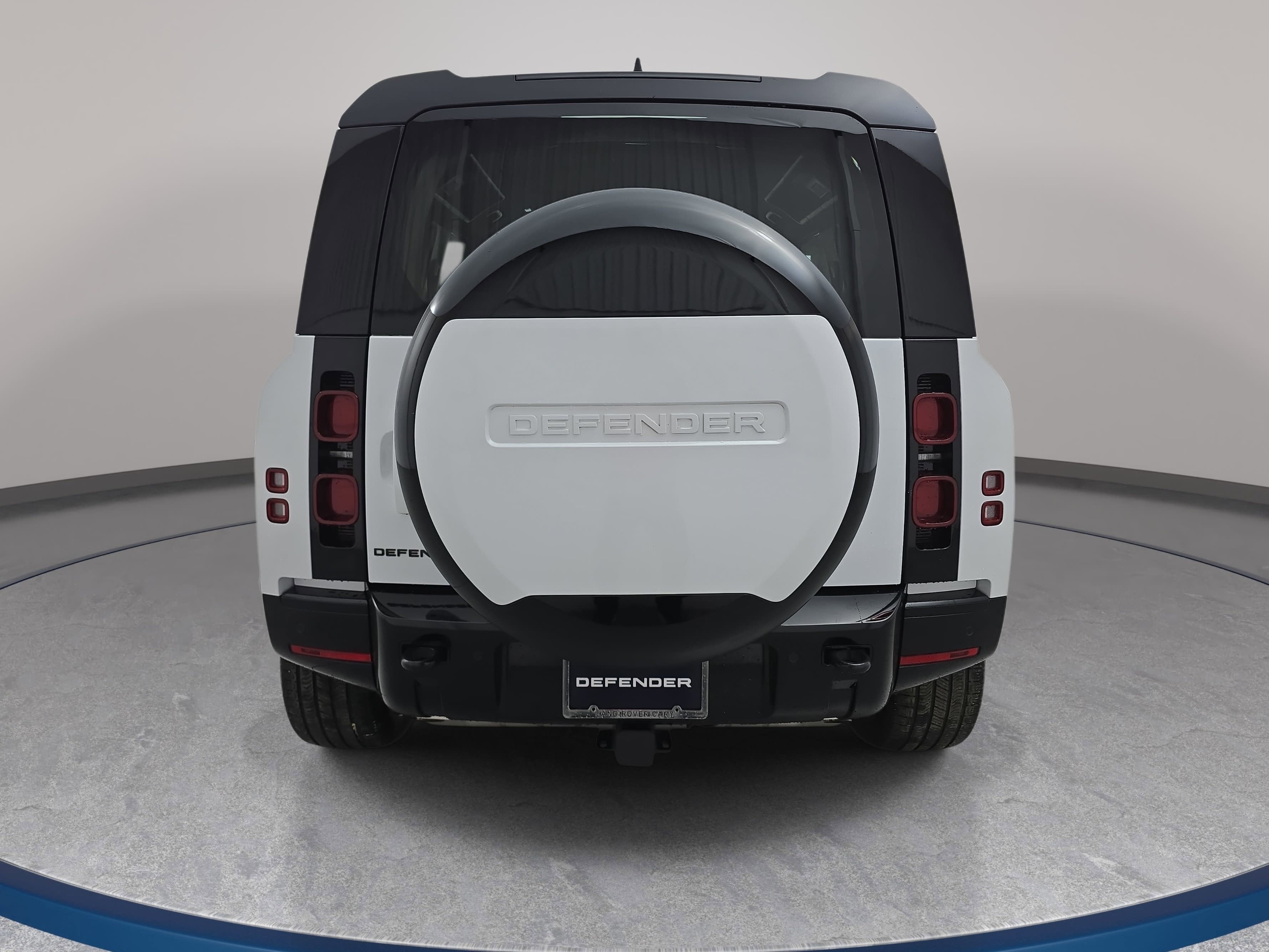 2025 Land Rover Defender X-Dynamic SE