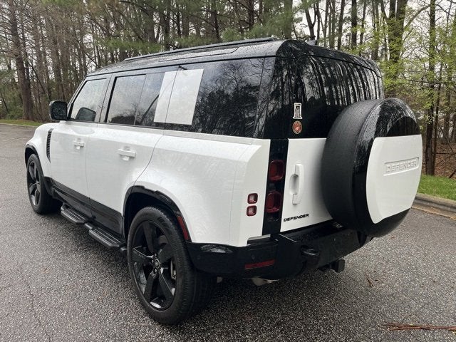 2025 Land Rover Defender X-Dynamic SE