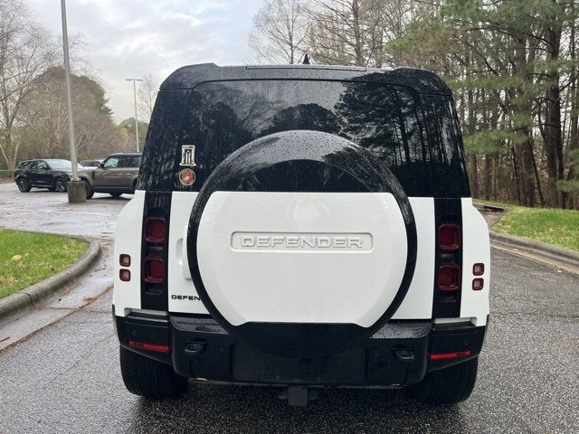 2025 Land Rover Defender X-Dynamic SE