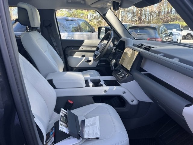 2026 Land Rover Defender X-Dynamic SE