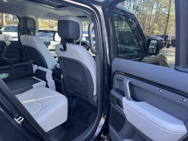 2026 Land Rover Defender X-Dynamic SE