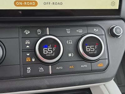 2026 Land Rover Defender X-Dynamic SE