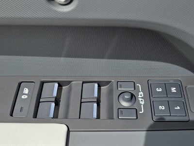 2026 Land Rover Defender X-Dynamic SE