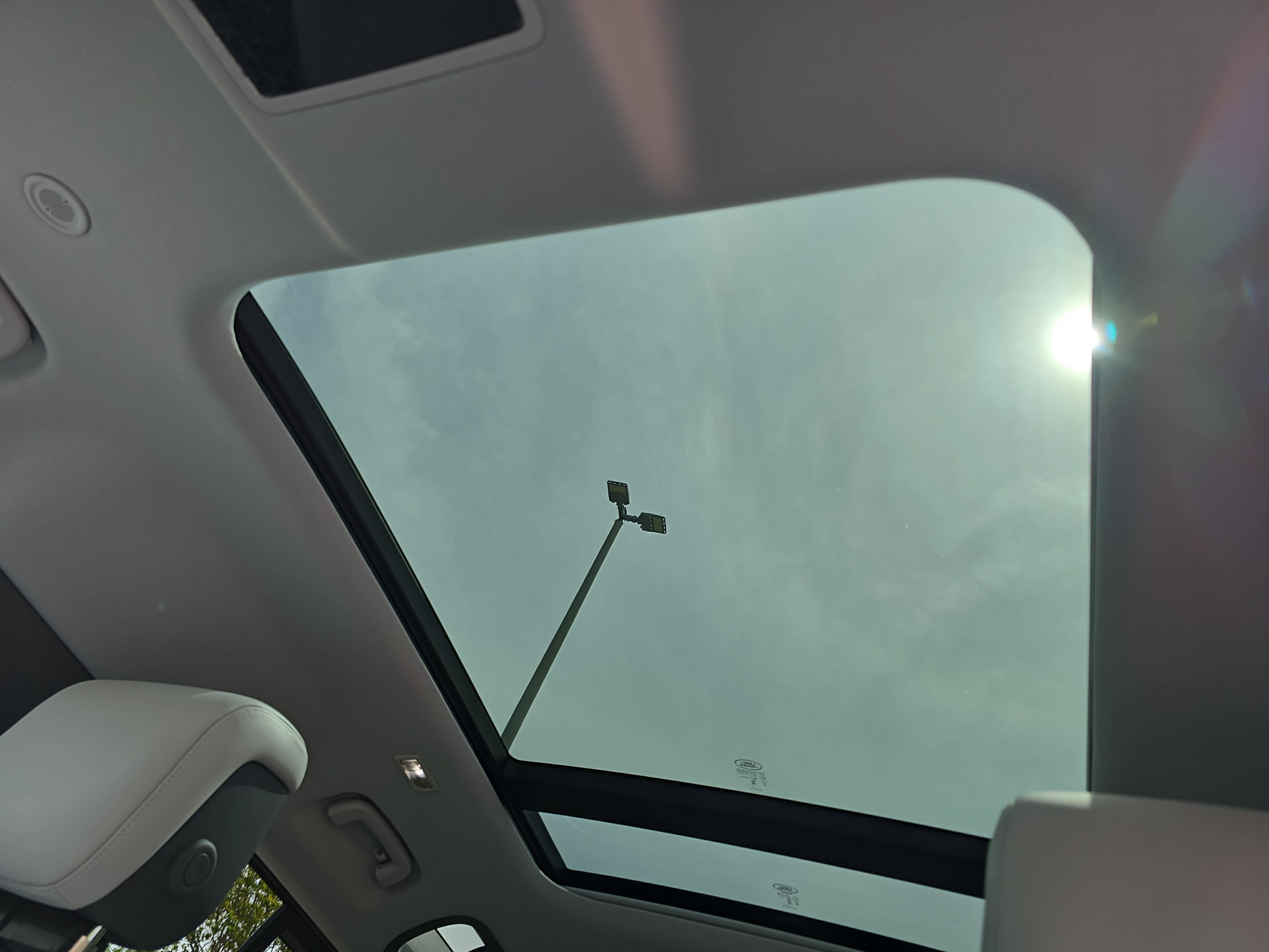 2026 Land Rover Defender X-Dynamic SE