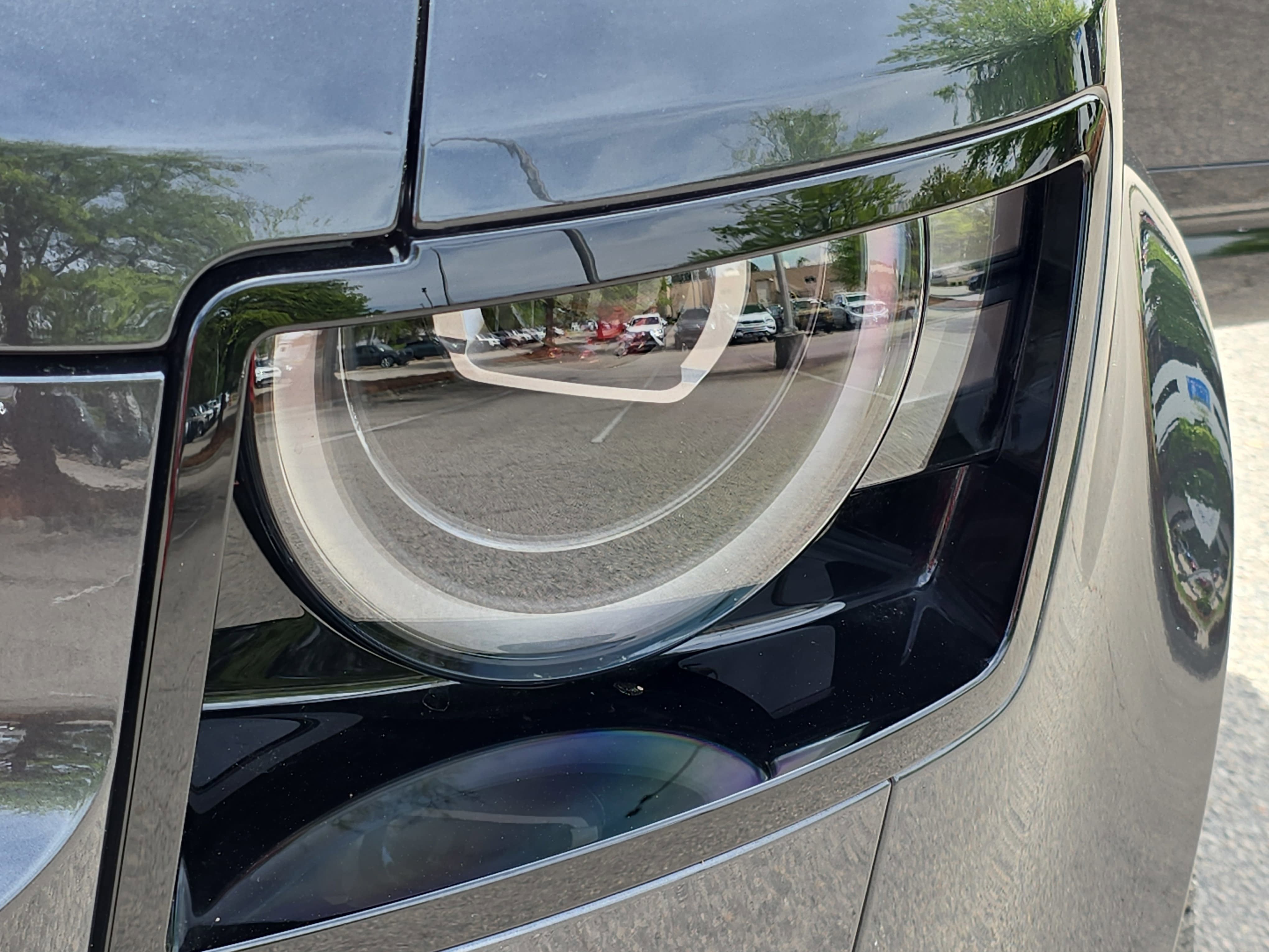 2026 Land Rover Defender X-Dynamic SE