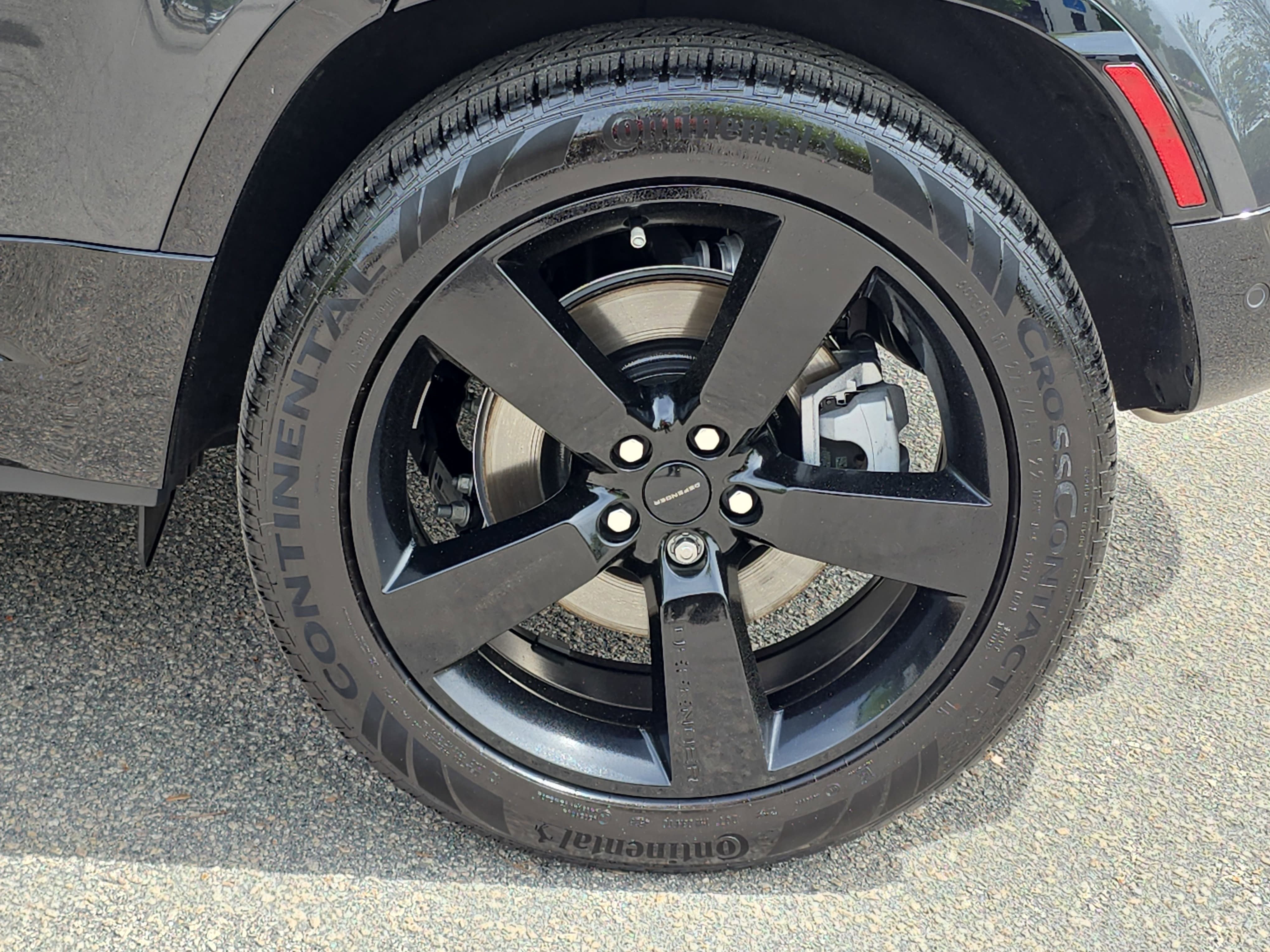 2026 Land Rover Defender X-Dynamic SE