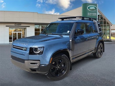 2025 Land Rover Defender X-Dynamic SE