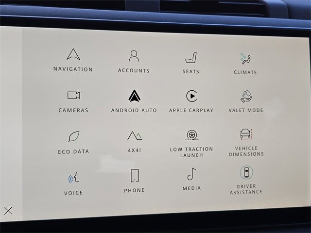 2025 Land Rover Defender X-Dynamic SE