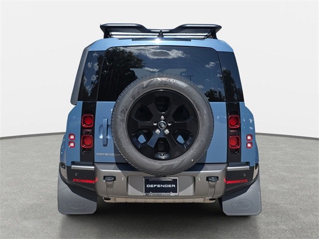 2025 Land Rover Defender X-Dynamic SE