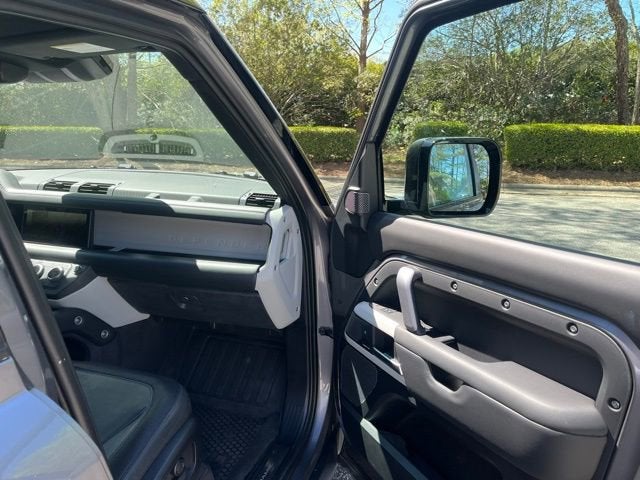 2024 Land Rover Defender X-Dynamic SE