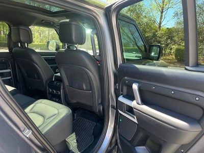 2024 Land Rover Defender X-Dynamic SE