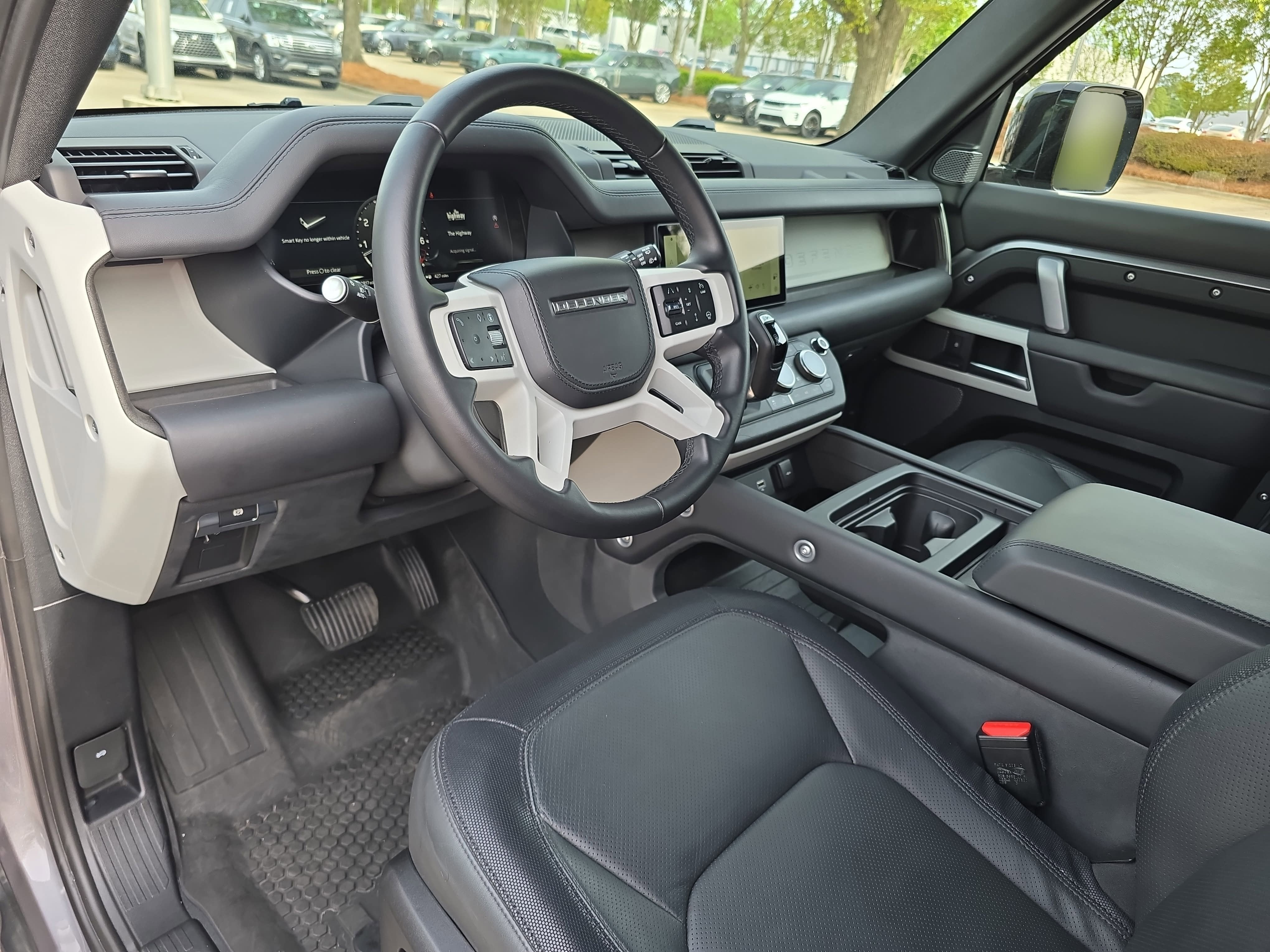2024 Land Rover Defender X-Dynamic SE
