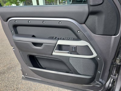 2024 Land Rover Defender X-Dynamic SE