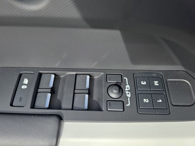 2024 Land Rover Defender X-Dynamic SE