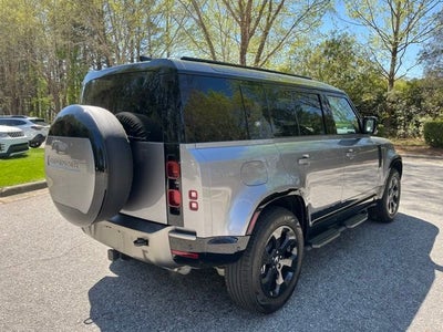 2024 Land Rover Defender X-Dynamic SE