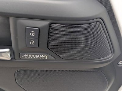 2026 Land Rover Defender X-Dynamic SE