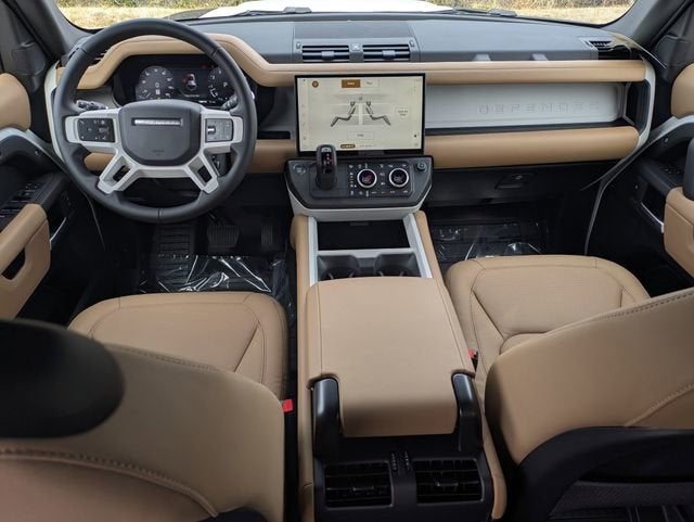 2026 Land Rover Defender X-Dynamic SE