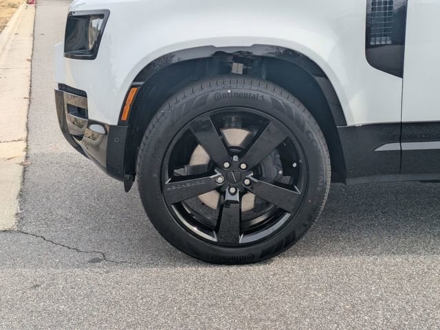 2026 Land Rover Defender X-Dynamic SE