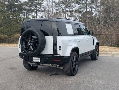 2026 Land Rover Defender X-Dynamic SE