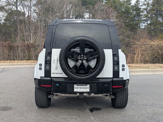 2026 Land Rover Defender X-Dynamic SE