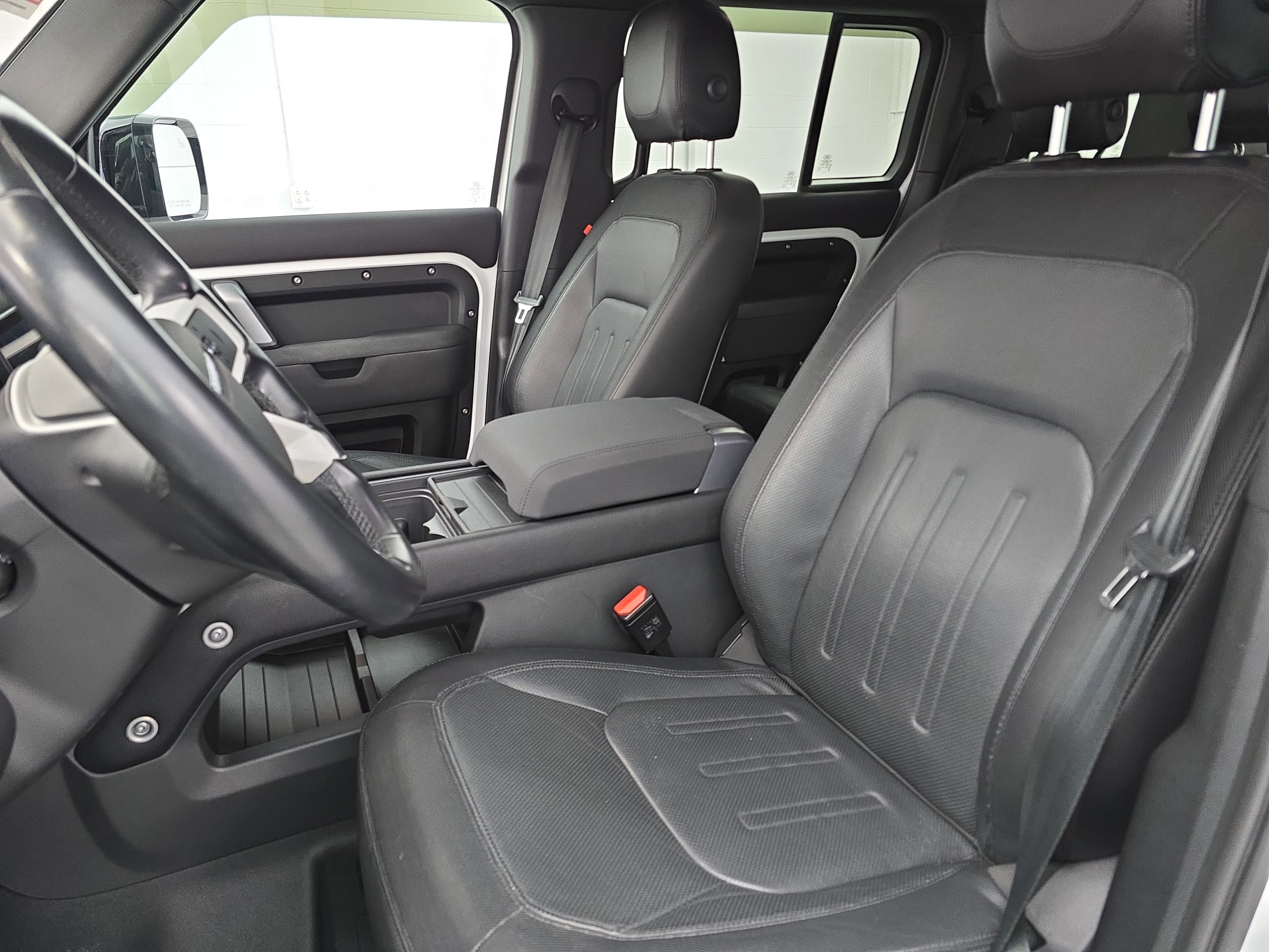 2022 Land Rover Defender X-Dynamic SE