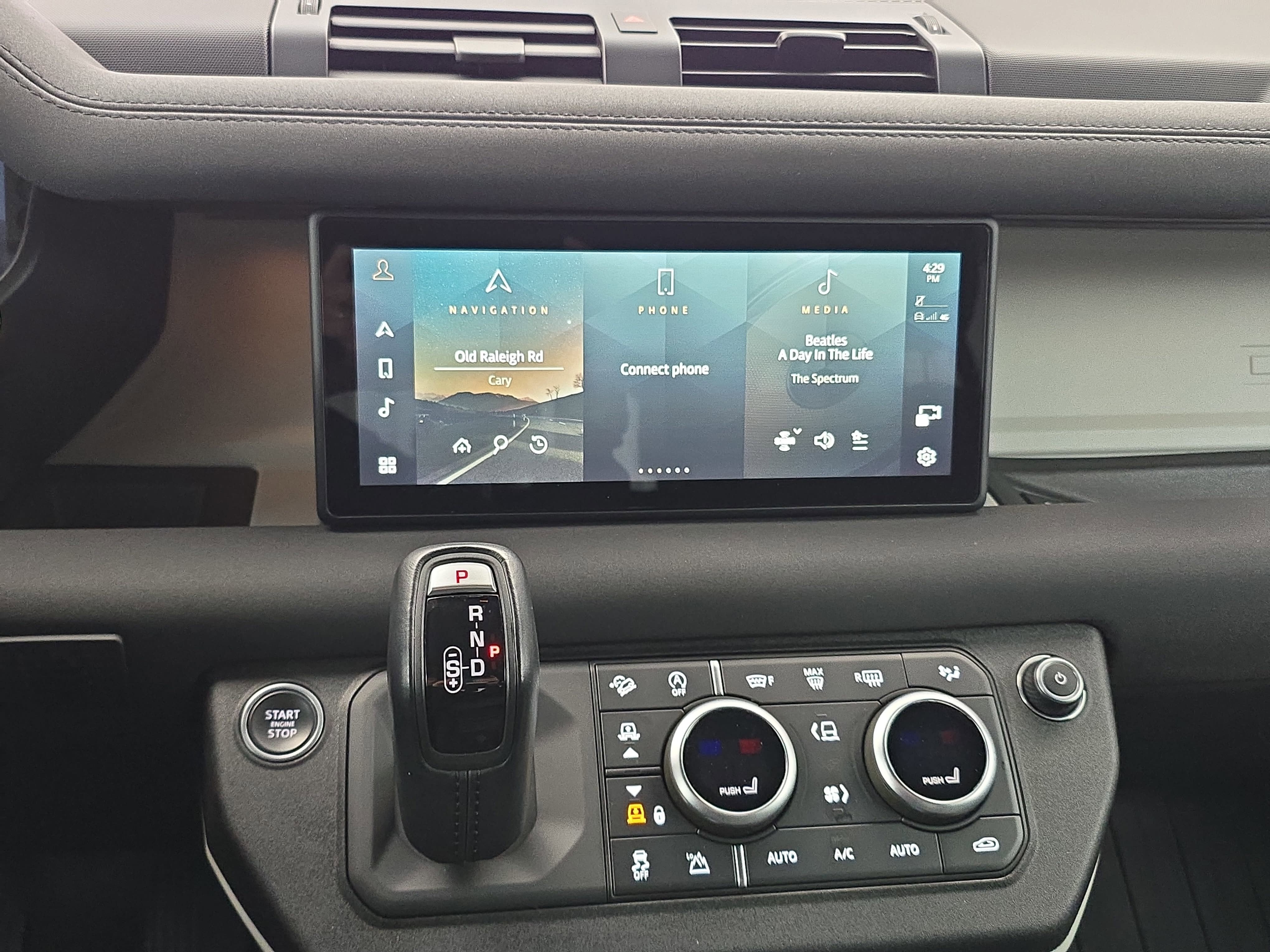 2022 Land Rover Defender X-Dynamic SE