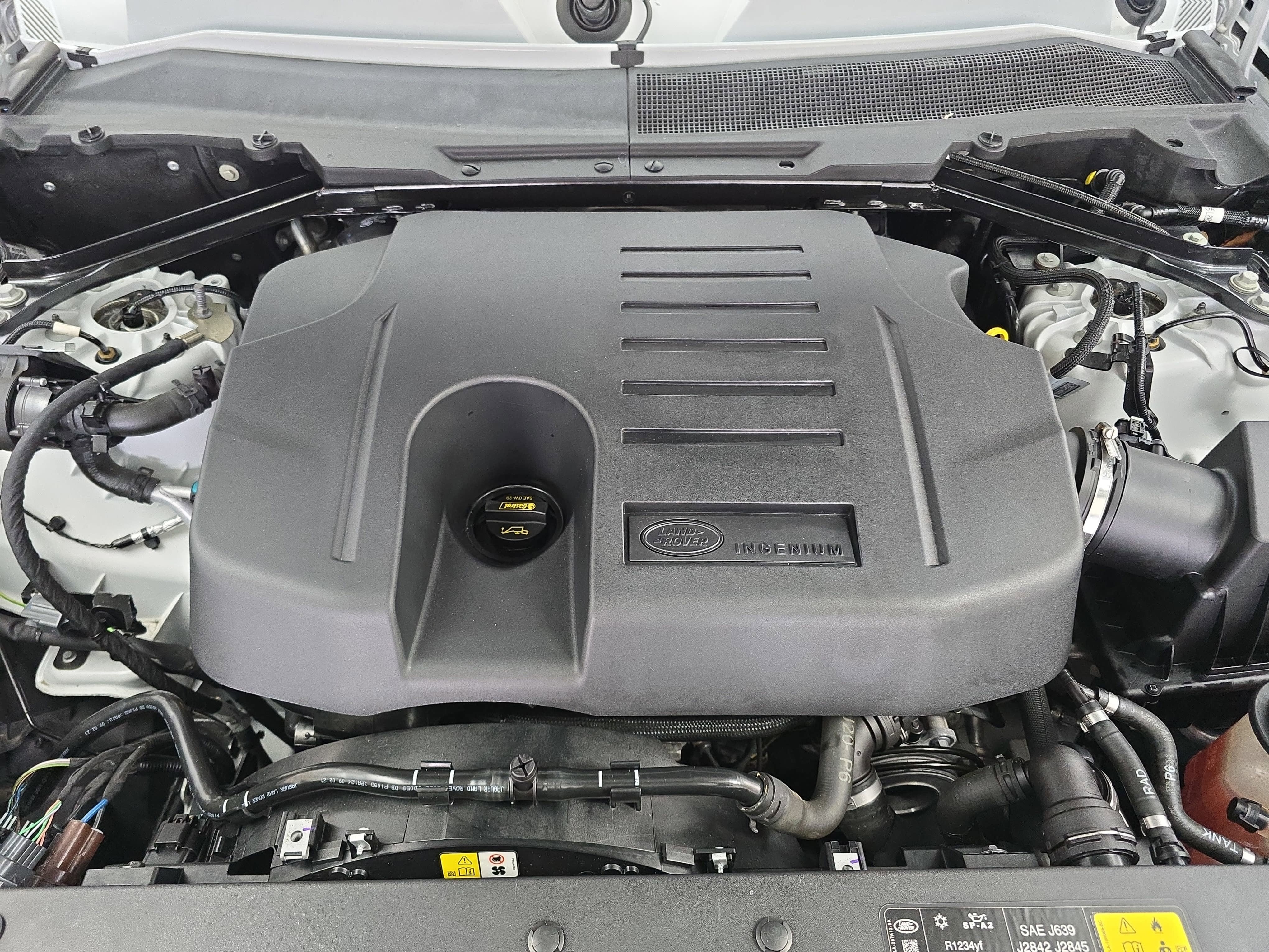 2022 Land Rover Defender X-Dynamic SE