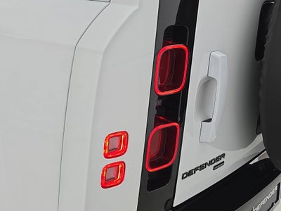 2022 Land Rover Defender X-Dynamic SE