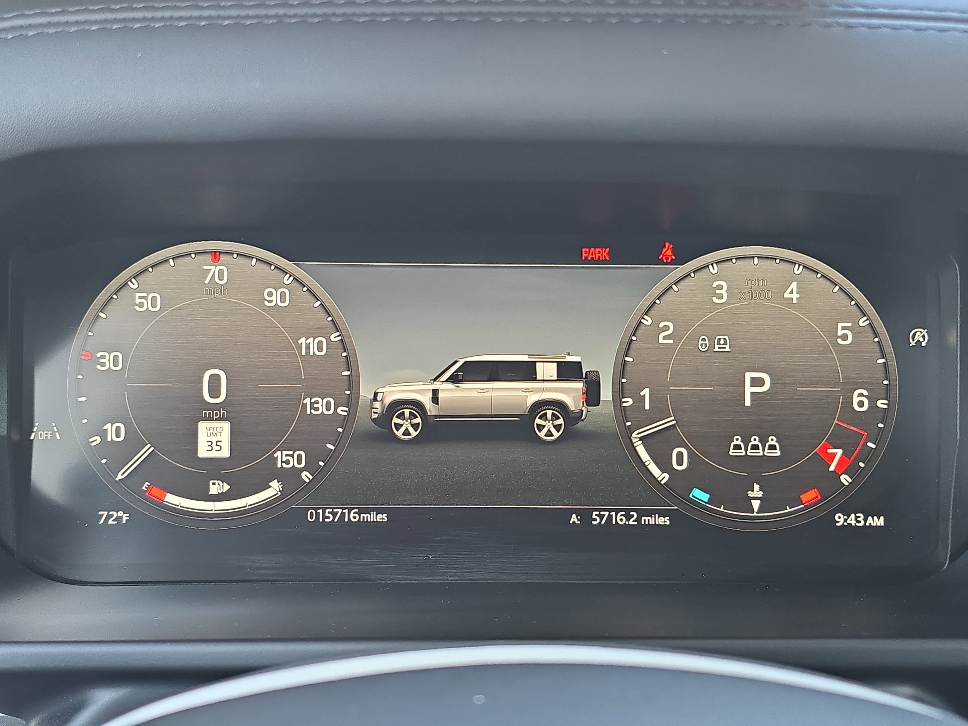 2025 Land Rover Defender X-Dynamic SE