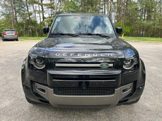 2025 Land Rover Defender X-Dynamic SE