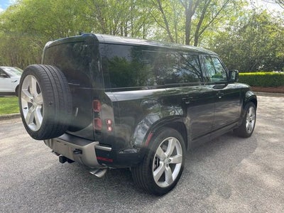 2025 Land Rover Defender X-Dynamic SE