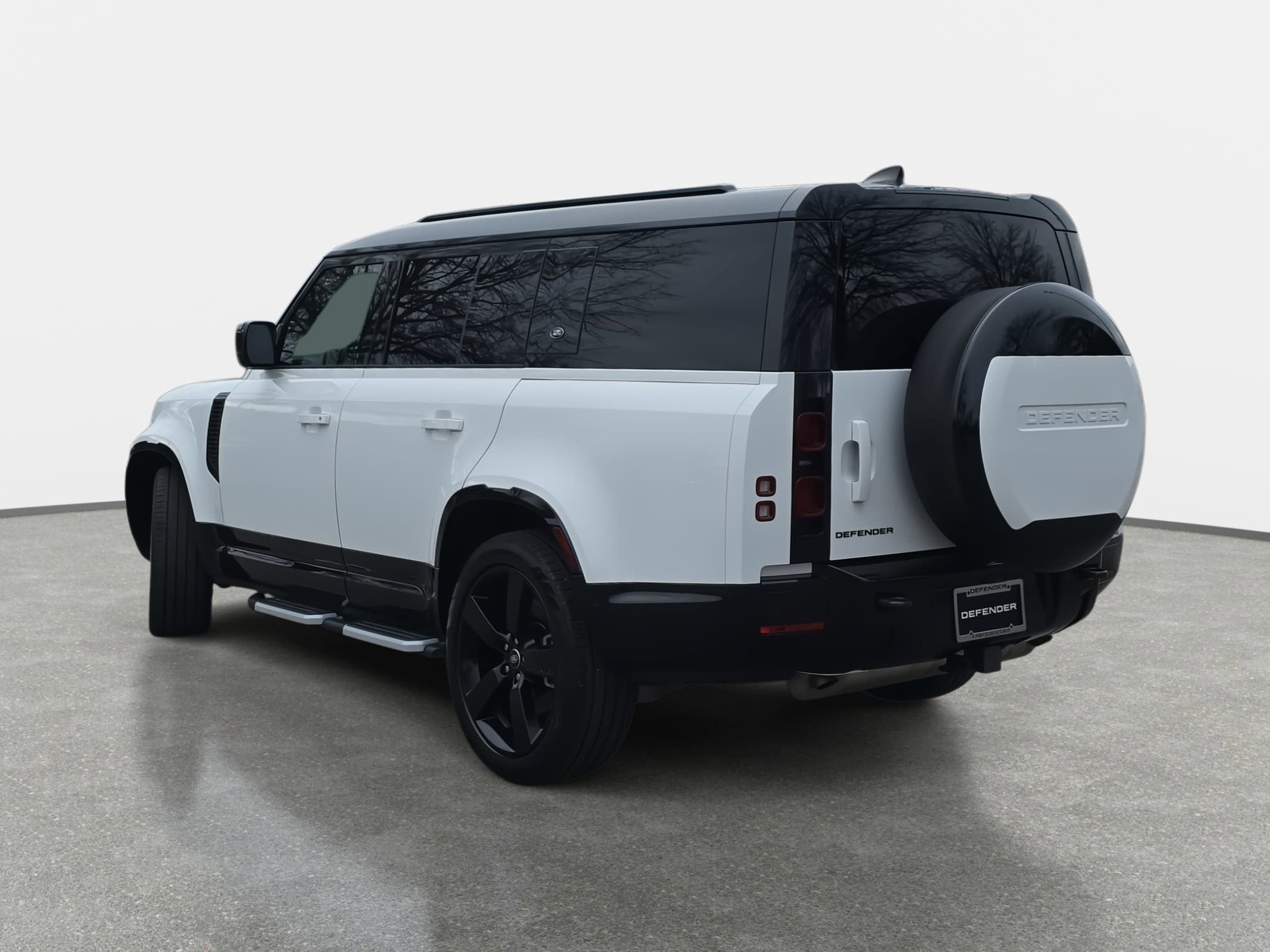 2024 Land Rover Defender X-Dynamic SE