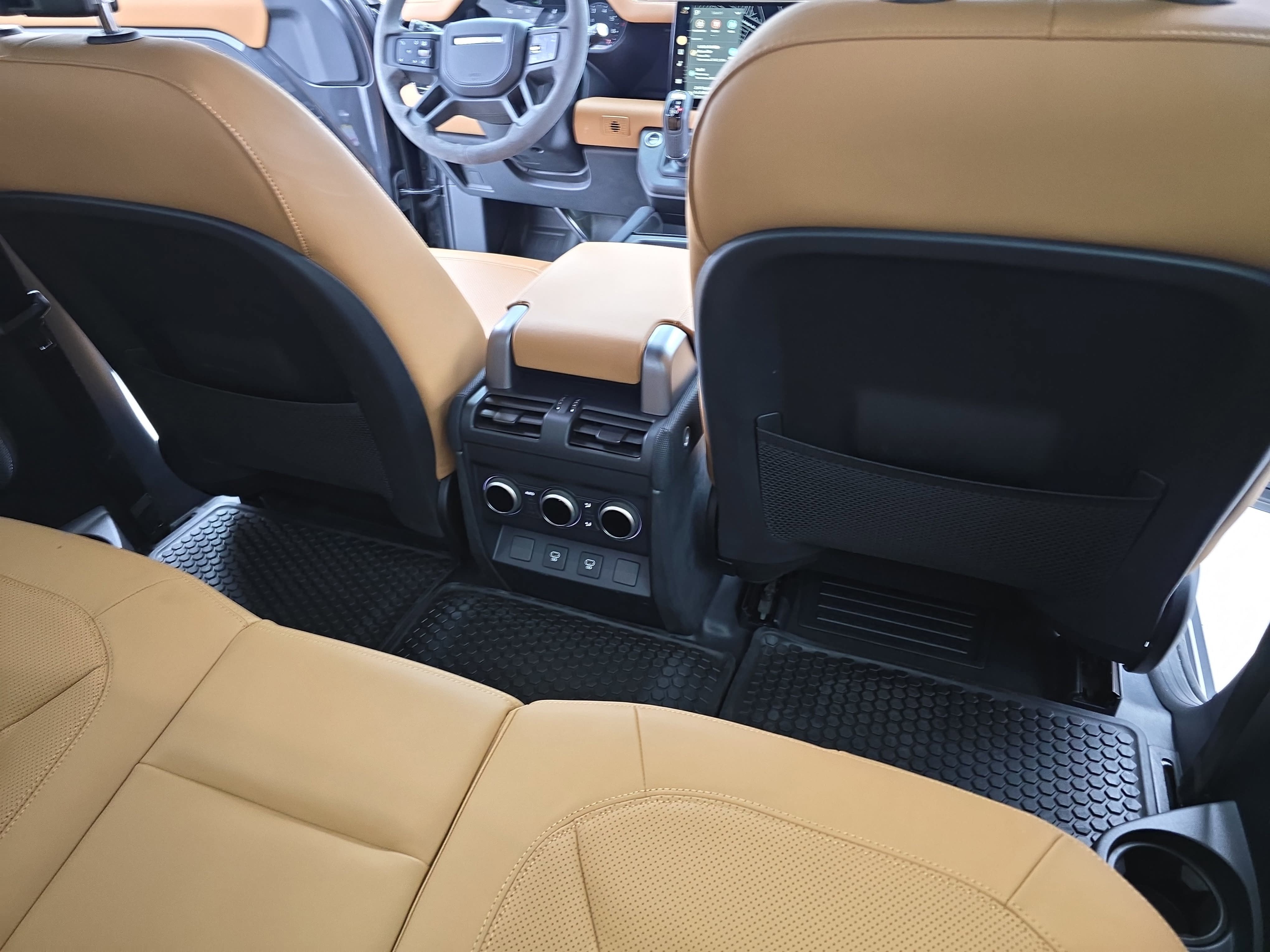 2024 Land Rover Defender V8