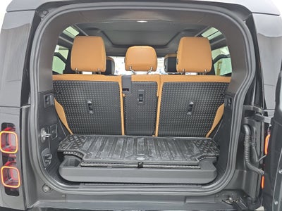 2024 Land Rover Defender V8