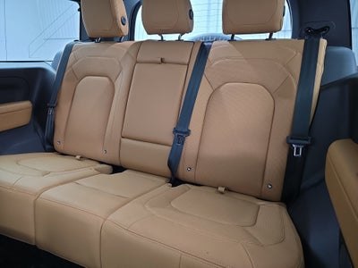 2024 Land Rover Defender V8