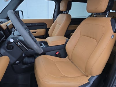2024 Land Rover Defender V8
