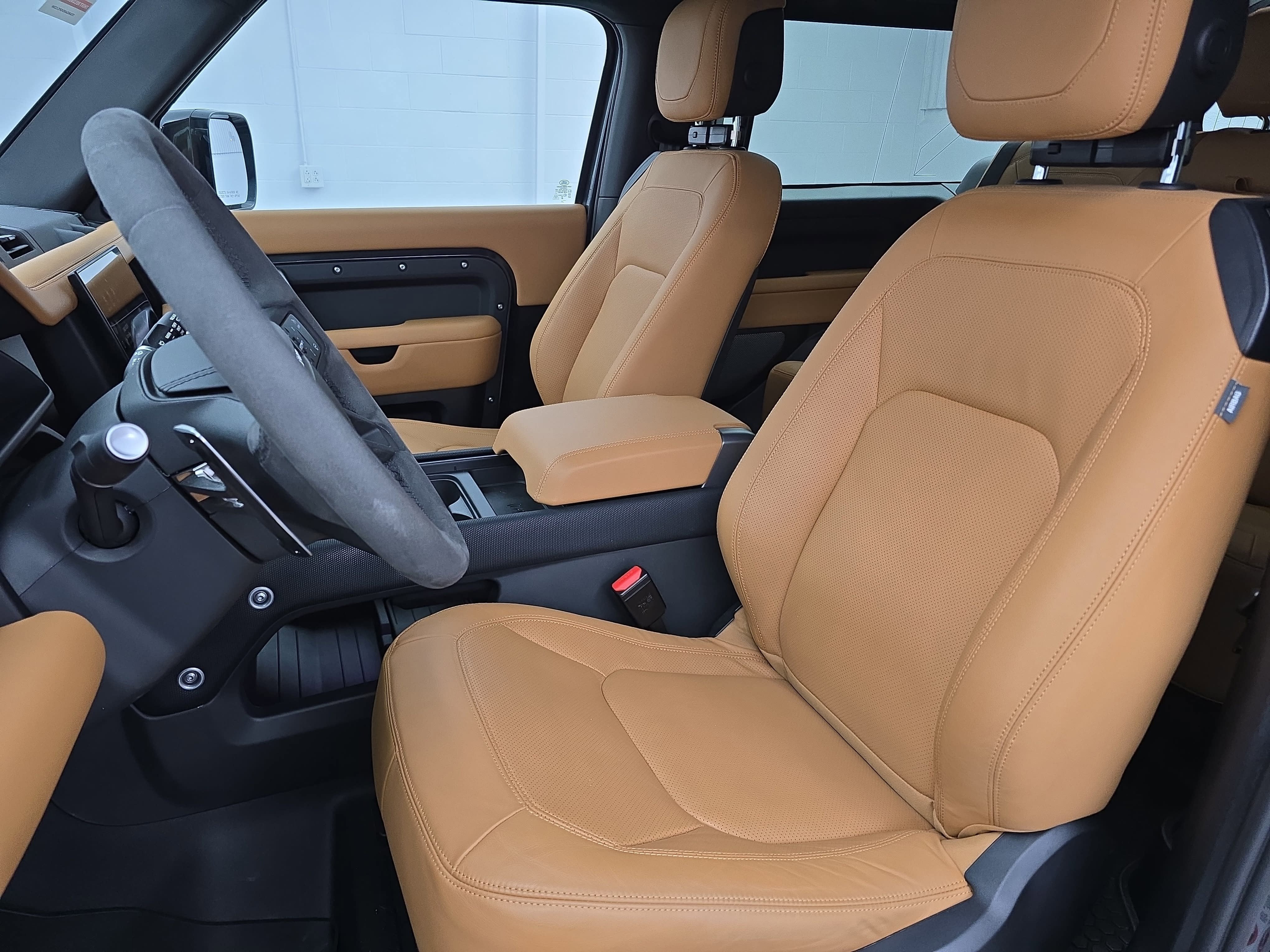 2024 Land Rover Defender V8