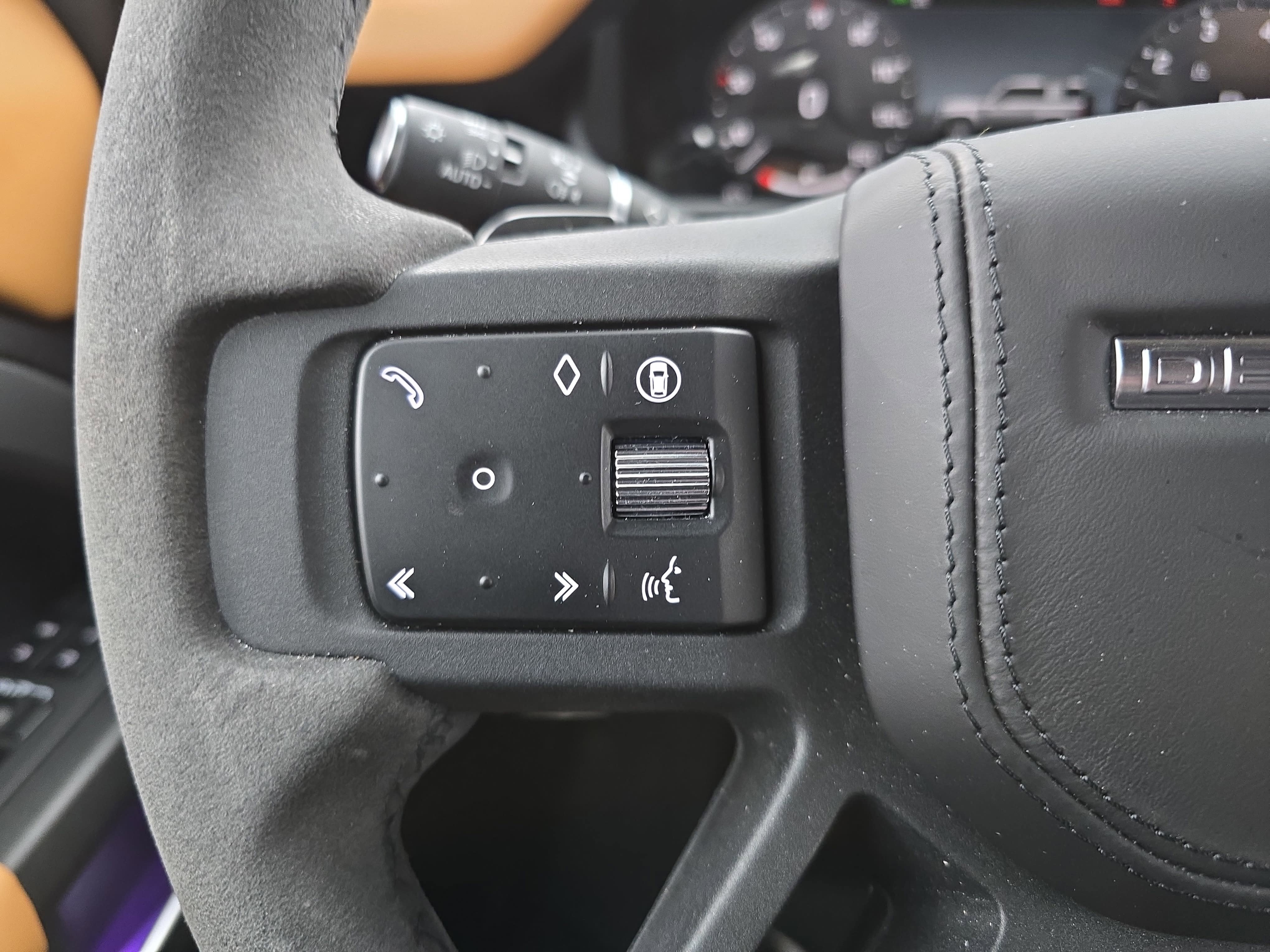 2024 Land Rover Defender V8