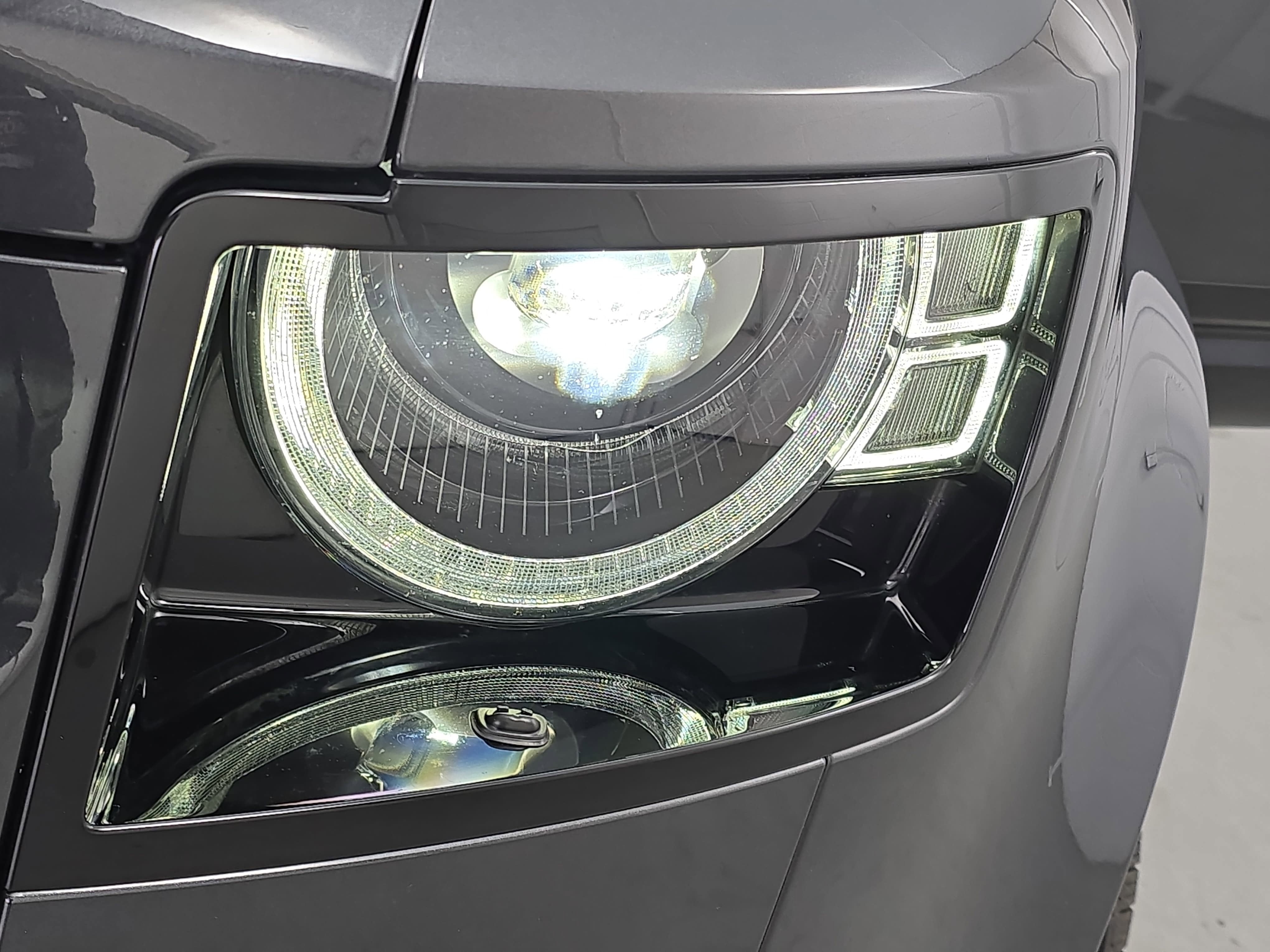 2024 Land Rover Defender V8