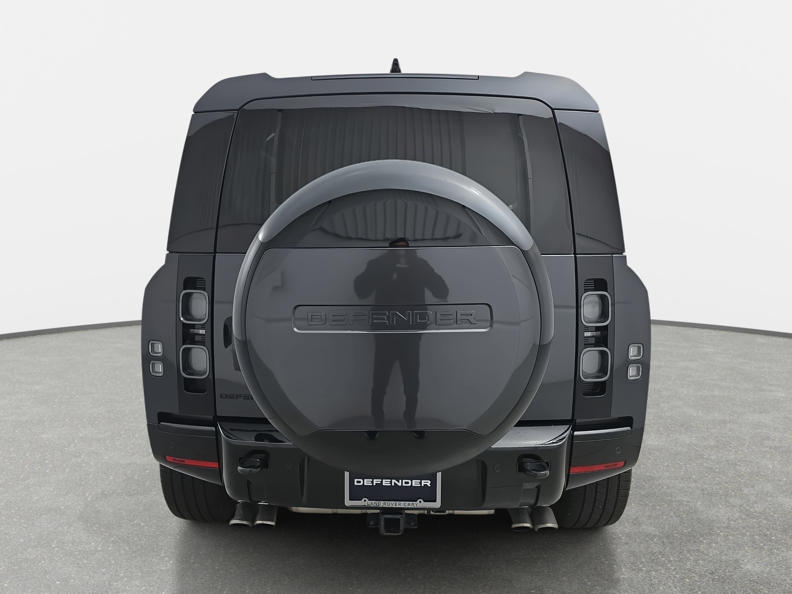 2024 Land Rover Defender V8