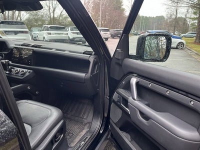 2024 Land Rover Defender V8