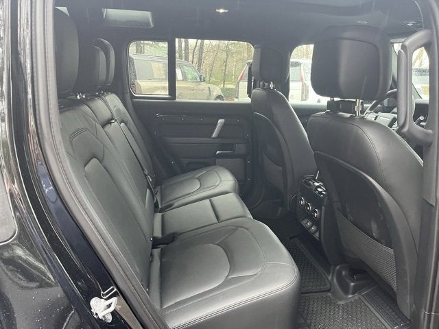 2024 Land Rover Defender V8