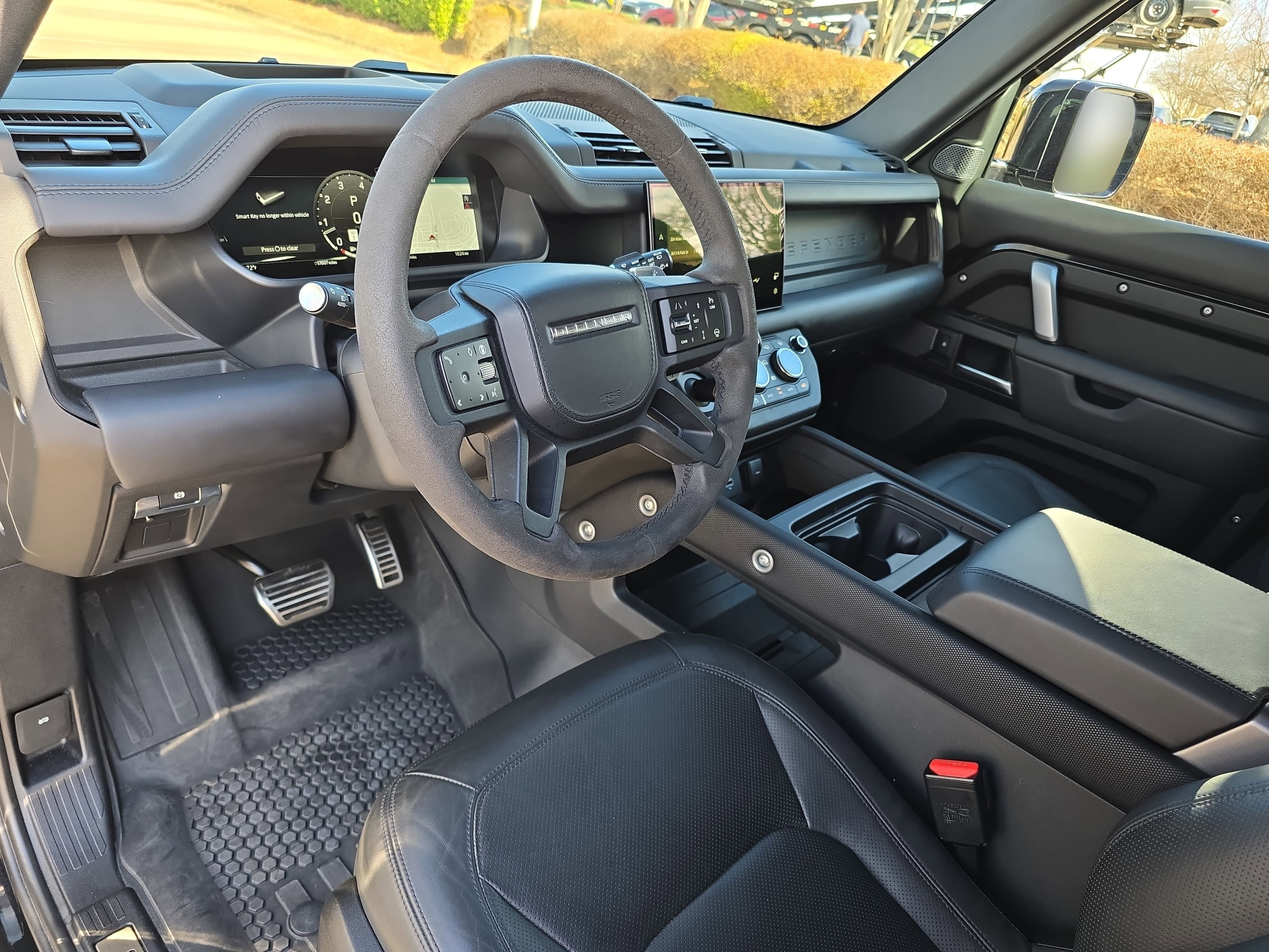 2024 Land Rover Defender V8