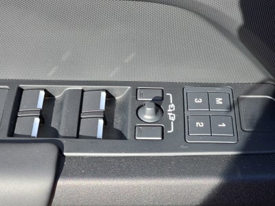 2024 Land Rover Defender V8