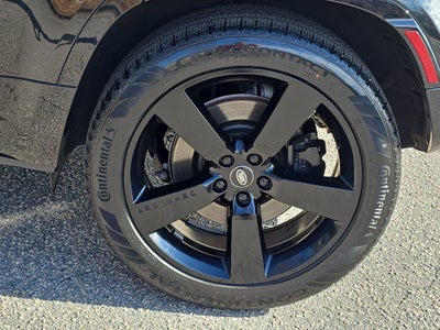 2024 Land Rover Defender V8