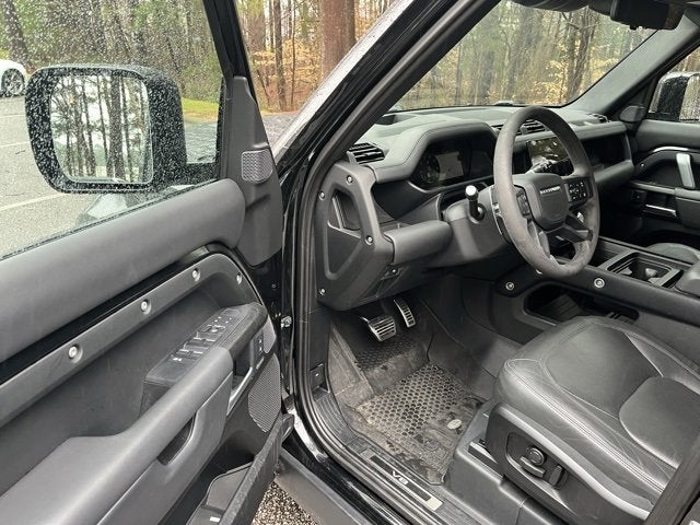 2024 Land Rover Defender V8