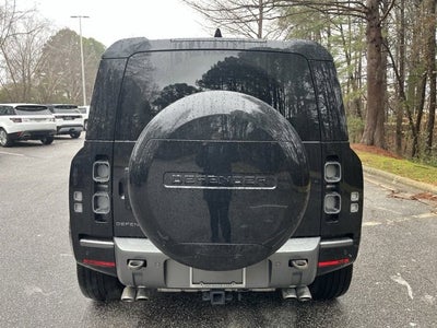 2024 Land Rover Defender V8