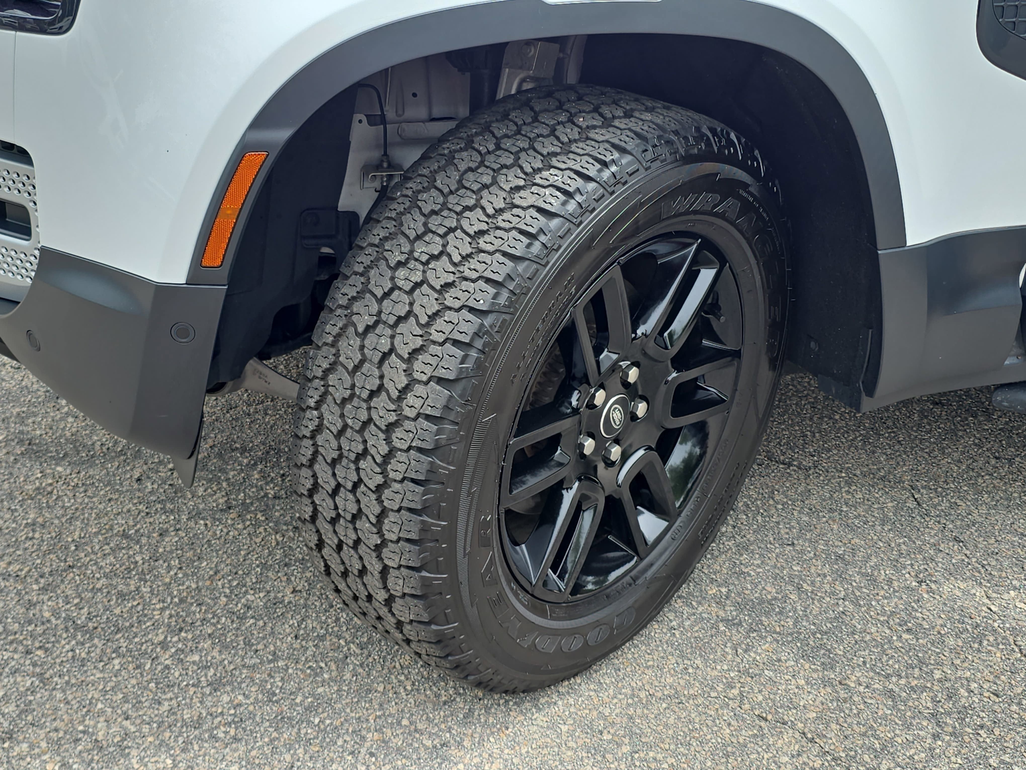 2023 Land Rover Defender S