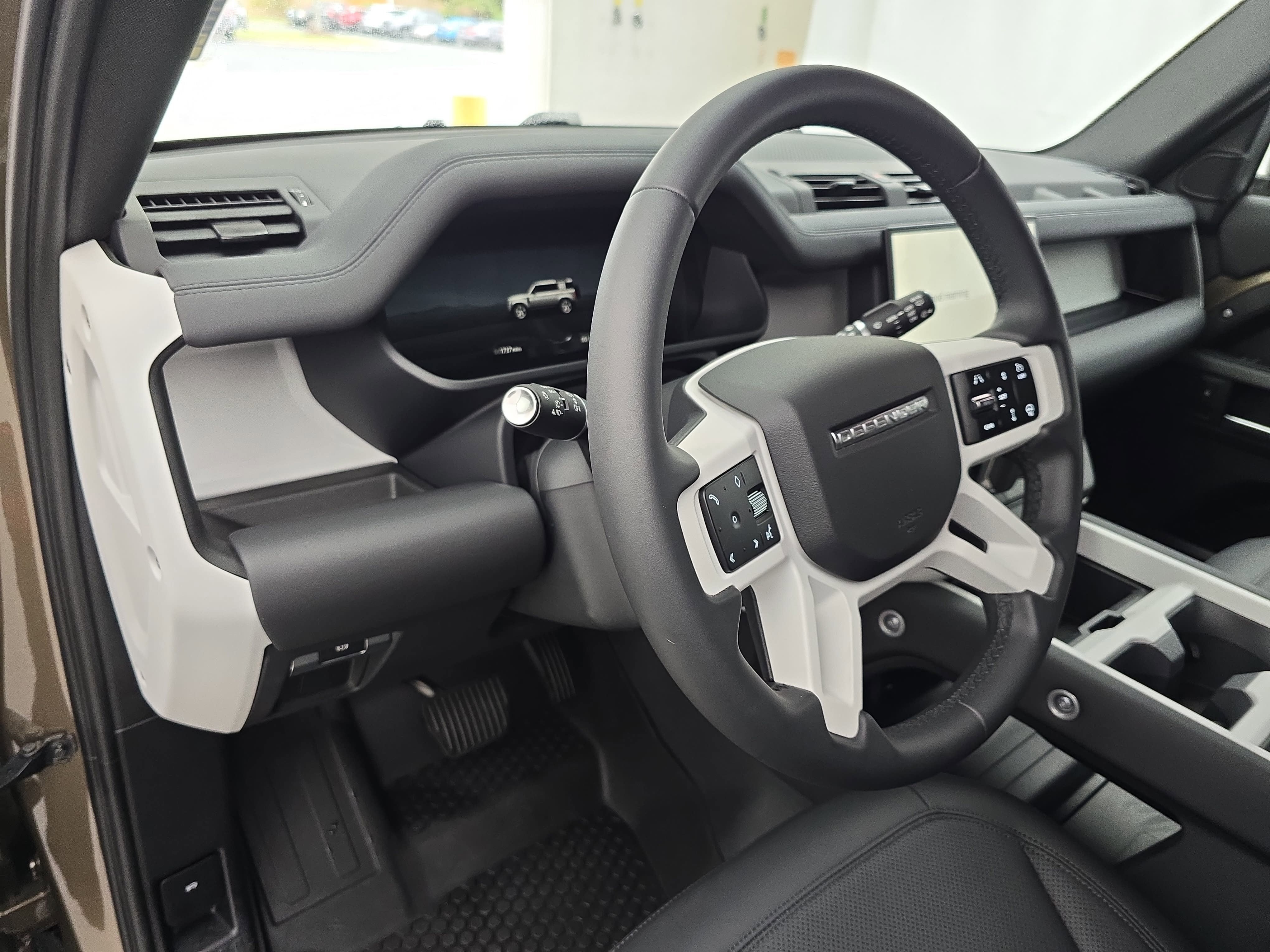 2025 Land Rover Defender S